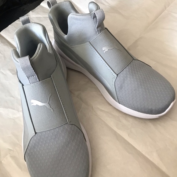 PUMA women soft form slip on (90% New) - Picture 3 of 7